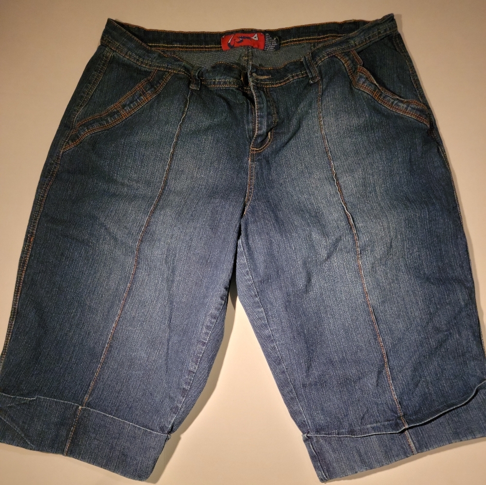 Mwah Women's Capri Jeans 18W